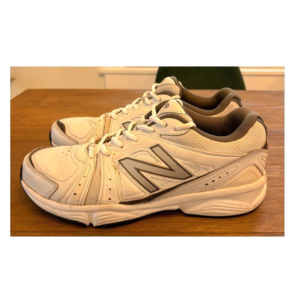 New Balance 519 walking, White Gray Leather MX519WG Men's Size 9.5 4E Extra Wide